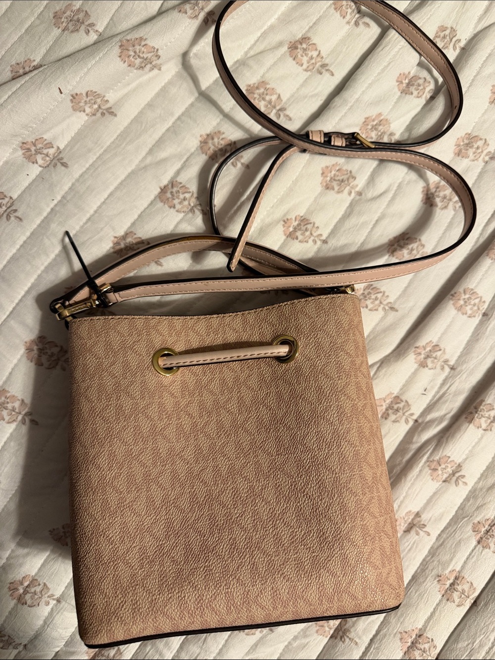 Michael Kors Pink Logo Drawstring Crossbody Bag - Picture 3 of 5